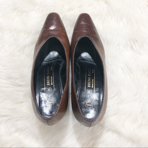 •Bruno Magli Brown Reptile Print Heels• - Picture 5 of 6